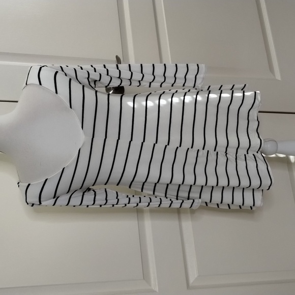 Altar'd State women's small black and white striped long sleeve lined top - Picture 4 of 11